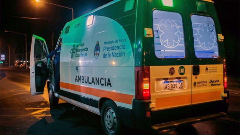 Una motociclista fracturada tras perder el dominio de su rodado